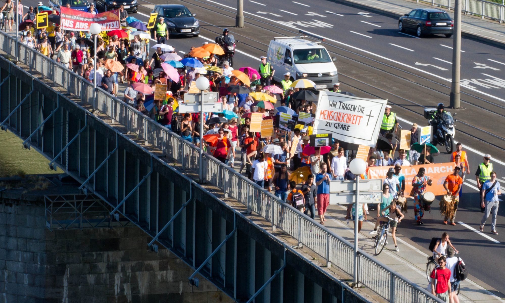 Umbrella March Linz - Plattform Solidarität