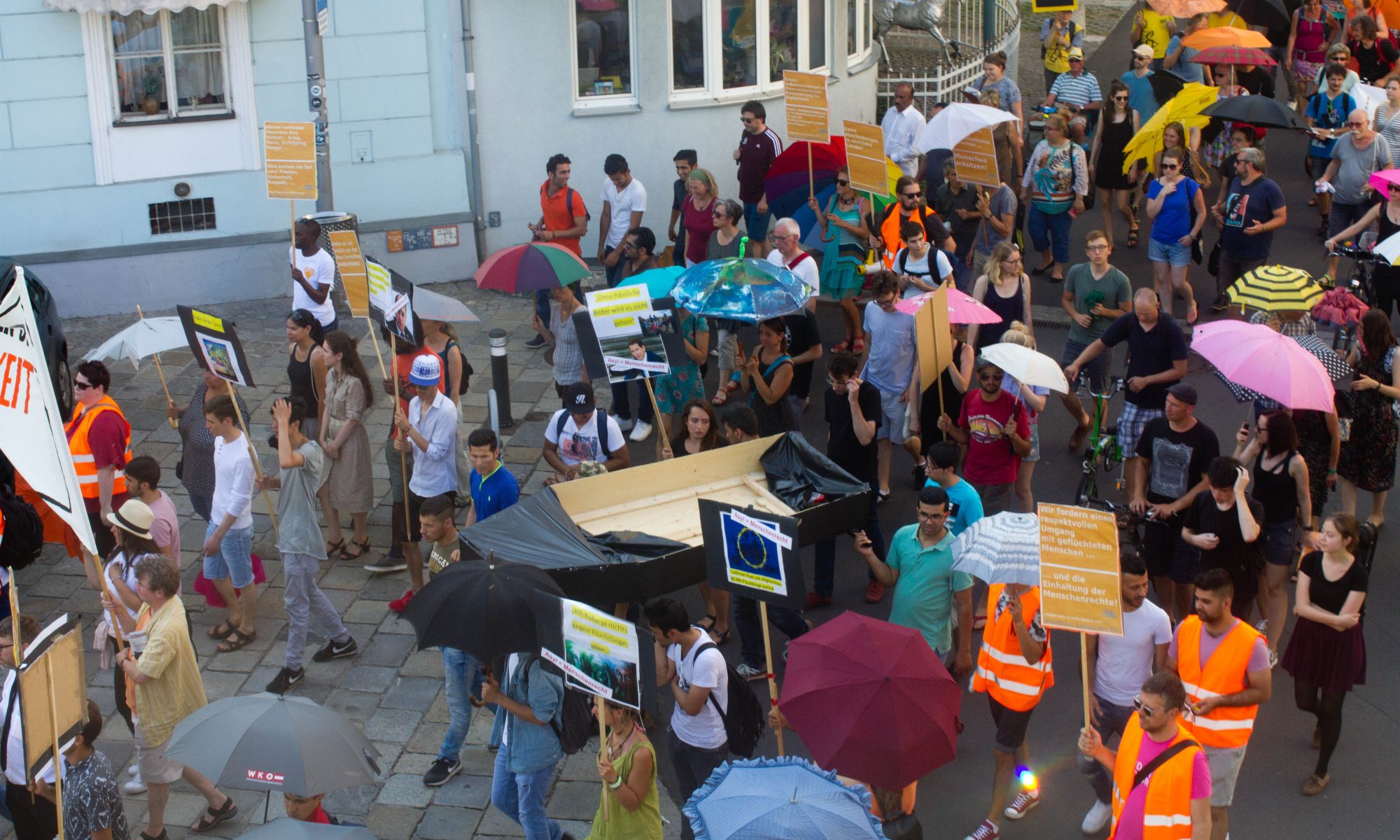 Umbrella March Linz - Plattform Solidarität