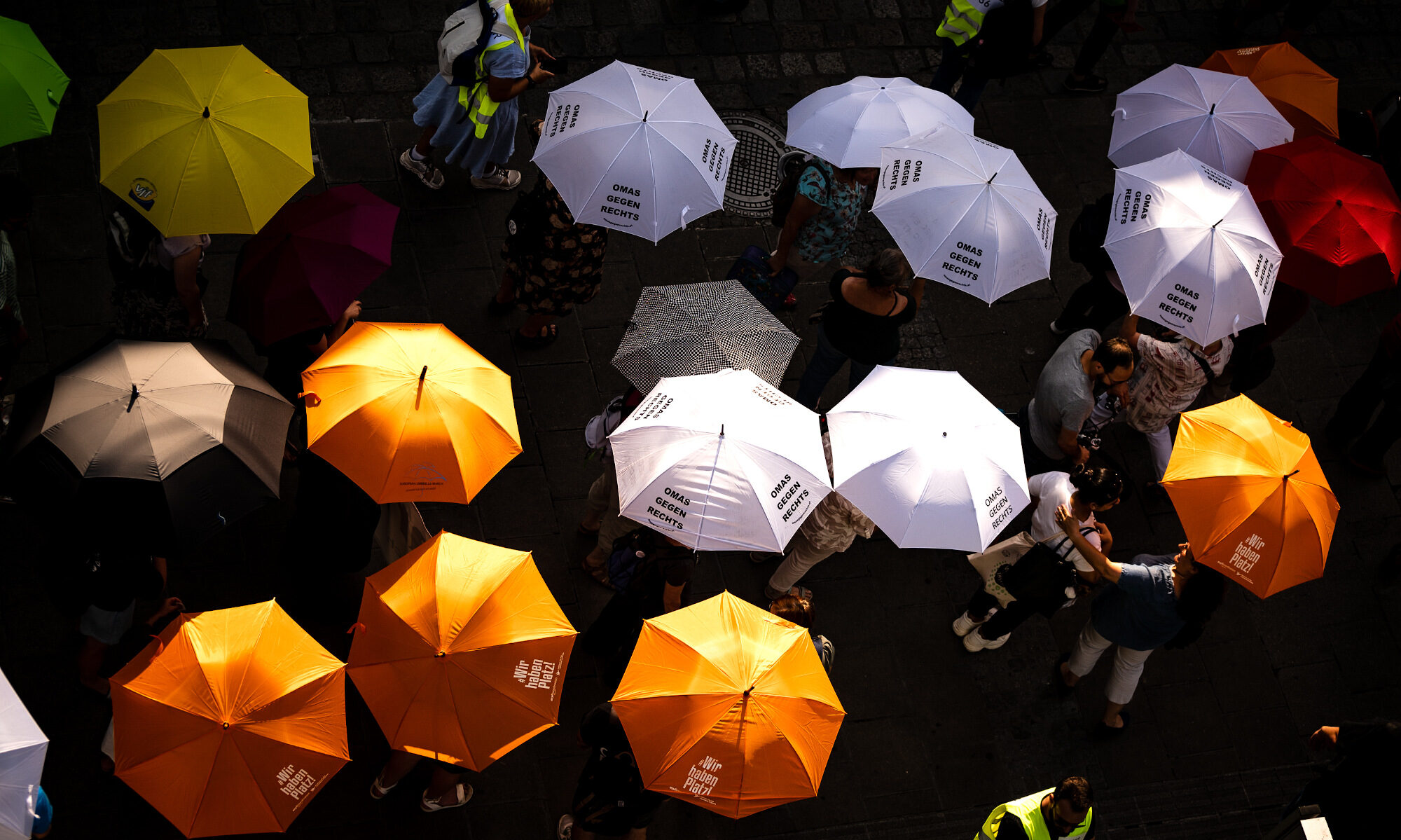 Umbrella March Linz - Plattform Solidarität